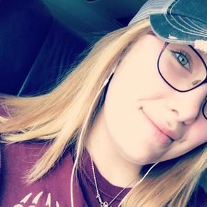 Meet your Posher, Madie